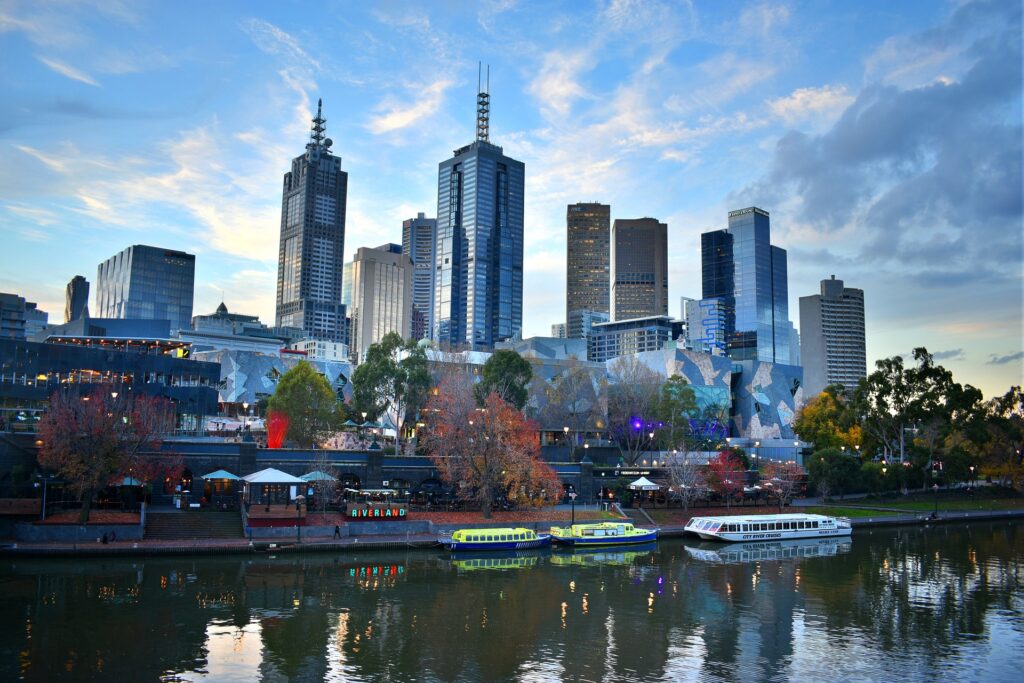 Melbourne skyline (Photo Credit: Alf Scalise from Pixabay)