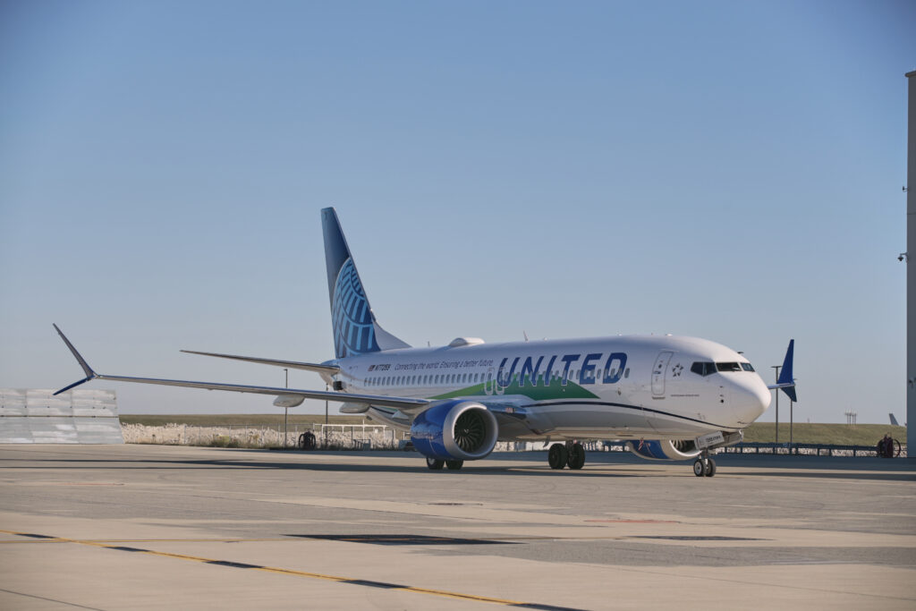 SAF 737 Max 8 (Photo Credit: United Airlines)