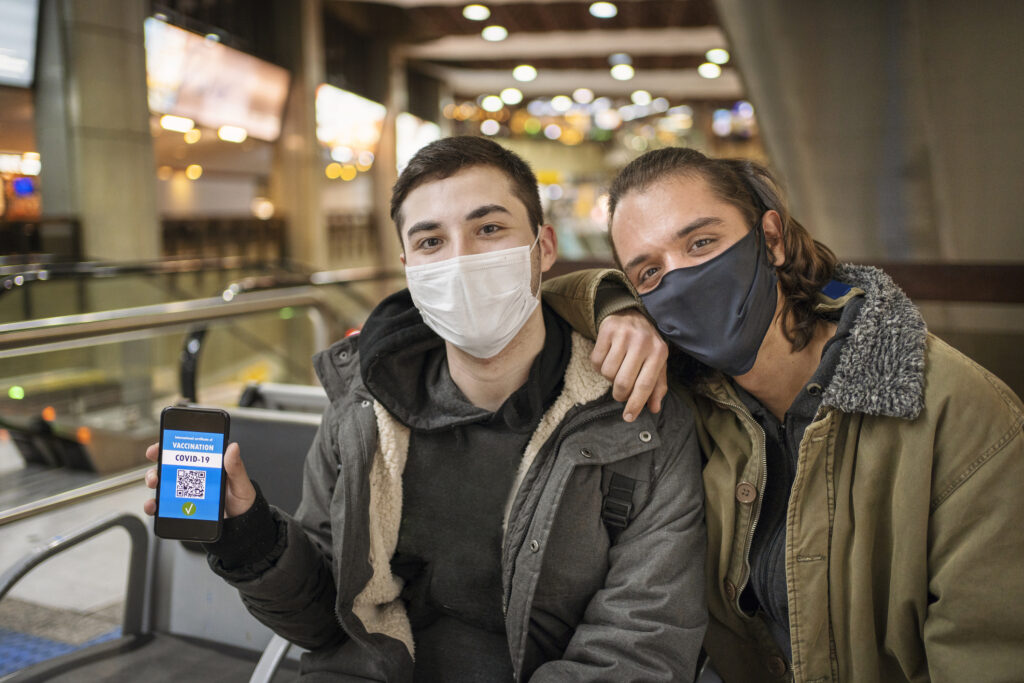 What you should know about holiday travel during a pandemic.