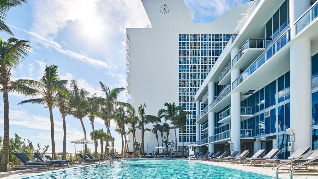 Carillon Miami Wellness Resort (Photo Credit: Carillon Miami Wellness Resort)