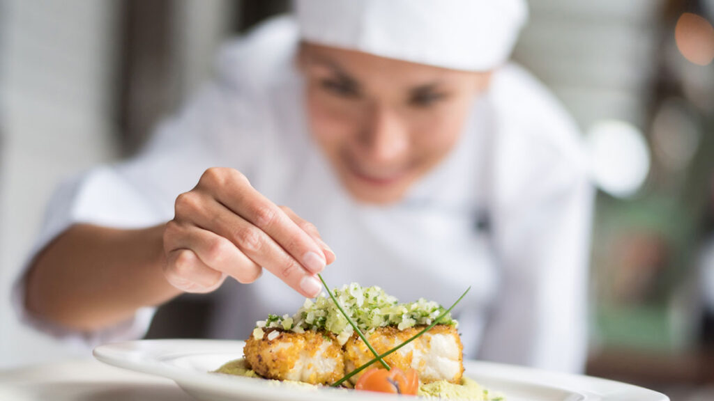 Women chefs and leaders offer advice for success (Photo Credit: andresr / iStock)