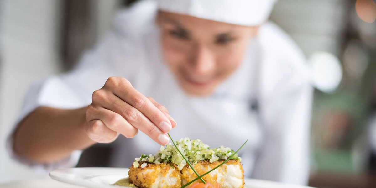 Women chefs and leaders offer advice for success (Photo Credit: andresr / iStock)