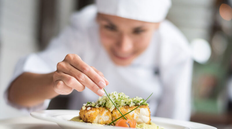 Women chefs and leaders offer advice for success (Photo Credit: andresr / iStock)