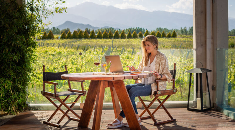 Digital Nomad in Argentina (Photo Credit: Visit Argentina)