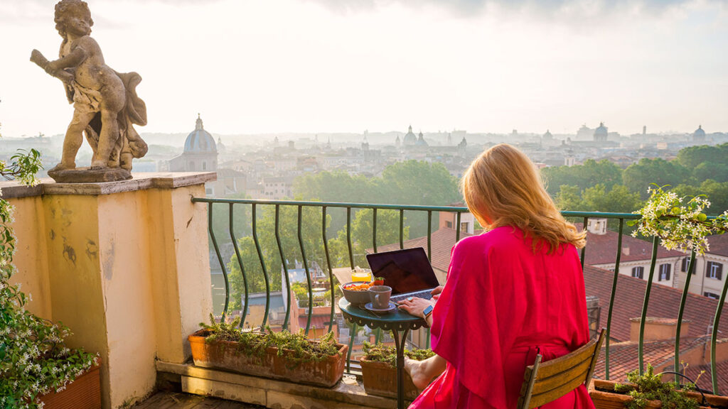 Digital nomad visa in Italy for remote workers (Photo Credit: grinvalds / iStock)