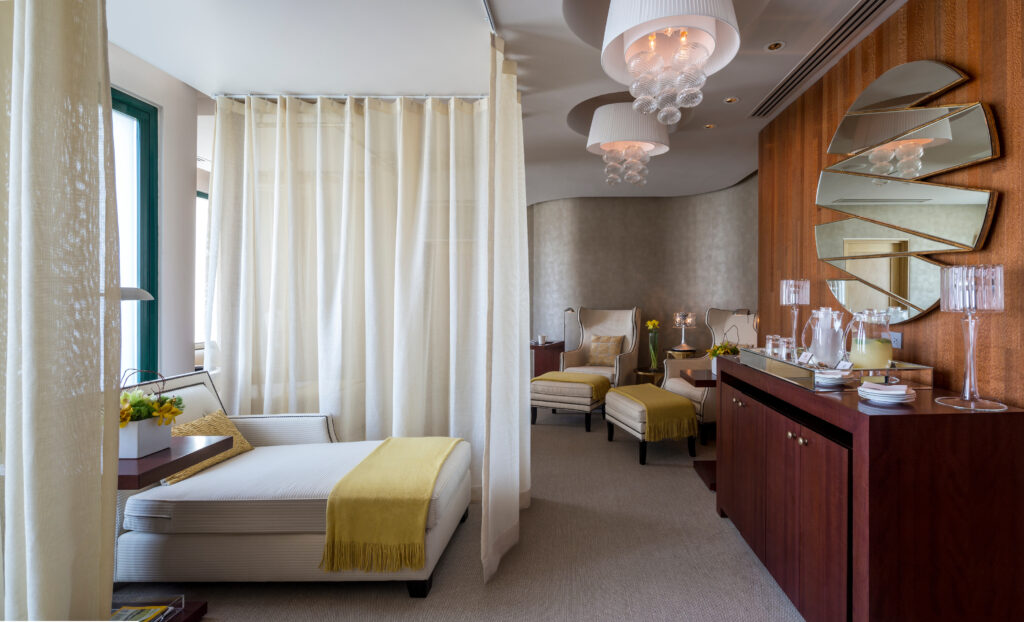 Relaxation Room at Vanderbilt Spa (Photo Credit: Condado Vanderbilt)