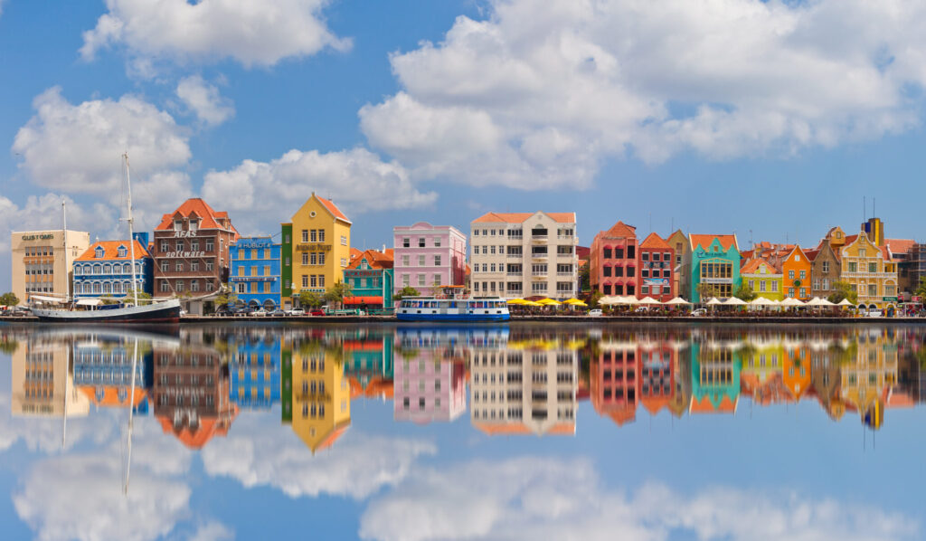 Willemstad, Curaçao (Photo Credit: Carlos Yudica / Shutterstock)